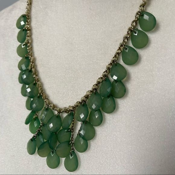 ZAD Teardrop beaded bib statement necklace - Picture 4 of 5